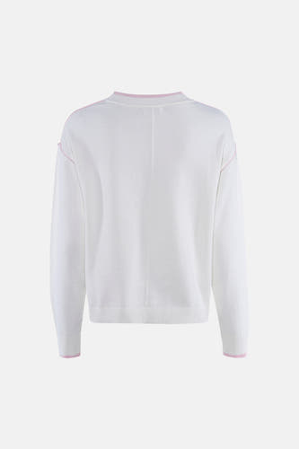 Witte trui met ronde hals van JDY, met roze details op de zoom, manchetten en schouders.