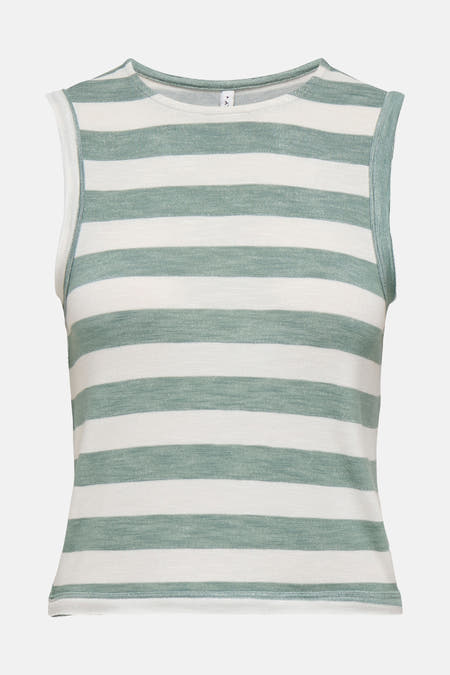 Tête verte sans manches d'ONLY avec un motif rayé et un fond blanc.