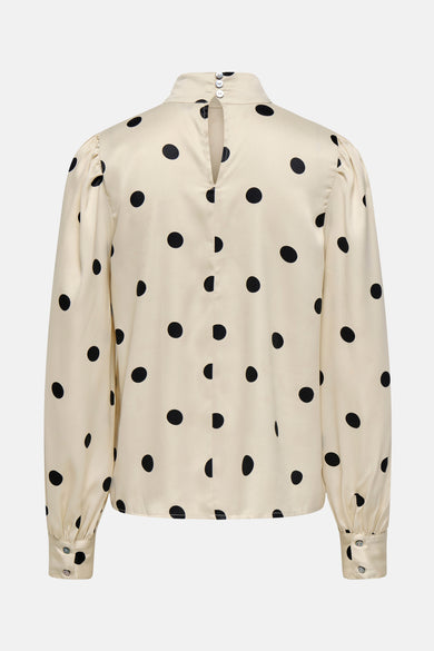 Ecru blouse met lange mouwen van ONLY, met een zwart stippenpatroon en een hooggesloten halslijn.