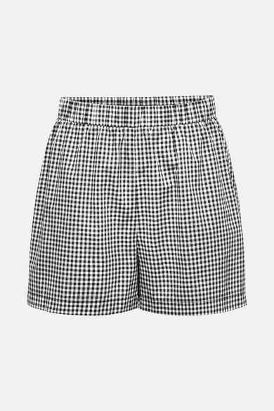 Short noir ONLY® avec un joli motif à carreaux noir et blanc et une ceinture élastique, vu de derrière.