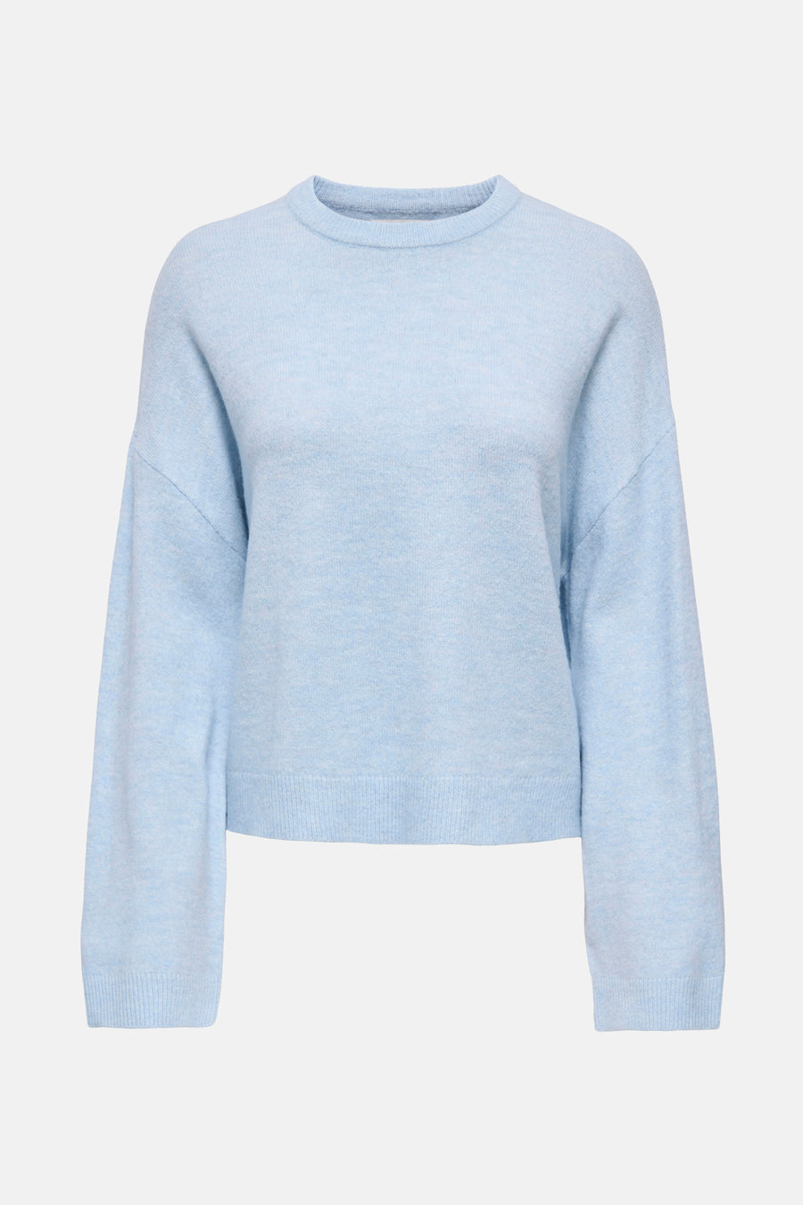 Lichtblauwe trui met lange mouwen.