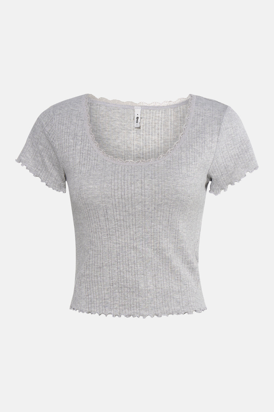 T-shirt gris côtelé de ONLY, fini avec des détails en dentelle le long de l'encolure ronde et des bords ondulés.