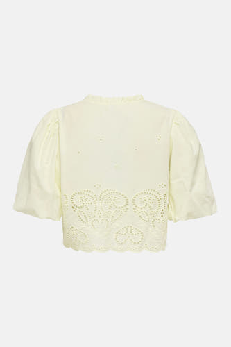 Blouse écru à manches courtes ONLY®, finie avec broderie le long de l'ourlet et perforations décoratives.