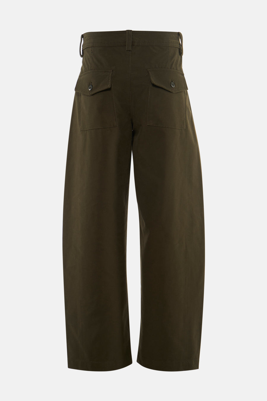 Groene chino van ONLY, met achterzakken en een wijde pijp.
