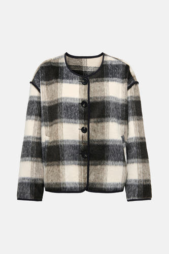 Manteau court multicolore de JDY, avec un motif à carreaux sur le devant et des accents sombres le long des bords.