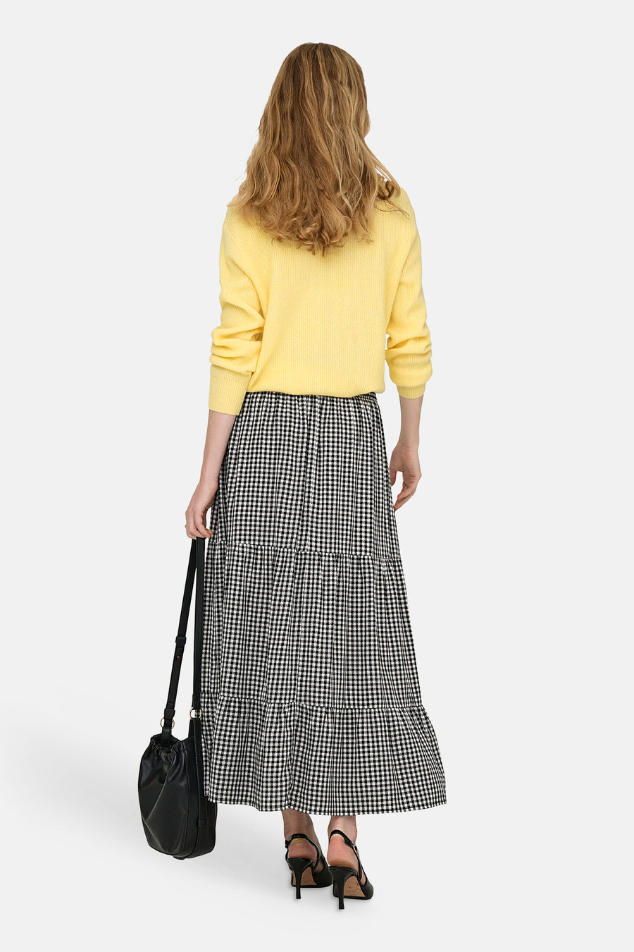 Jupe longue multicolore de JDY avec un motif à carreaux noir et blanc et un style à volants.