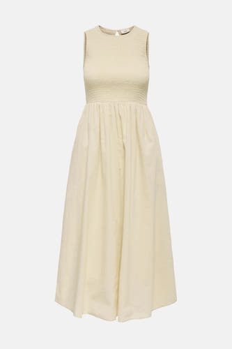 Robe sans manches beige de JDY avec un corsage smocké et une jupe évasée.