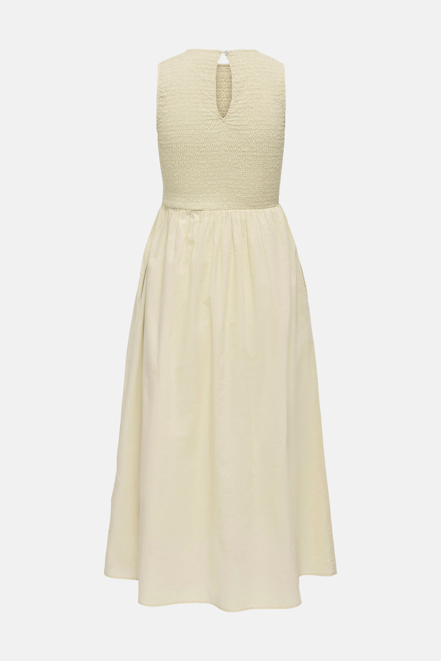 Robe sans manches beige de JDY avec corsage smocké, découpe en trou de serrure avec bouton au dos et jupe ample avec poches latérales.