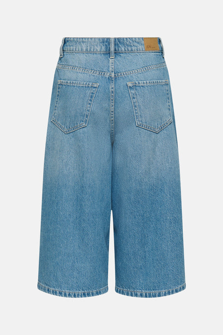Short - light blue denim