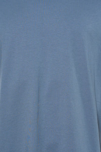 T-shirt bleu à manches courtes de SELECTED, tissu uni avec une texture subtile.