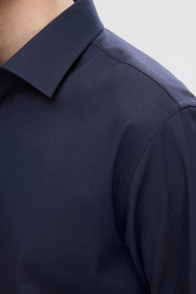 Chemise bleue à manches longues de SELECTED, en tissu uni et col classique.