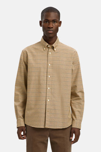 Chemise brune à longues manches de SELECTED, avec un fin motif à carreaux et une fermeture à boutons.