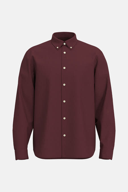 Bordeaux overhemd met lange mouwen van SELECTED, effen design met witte knopen.
