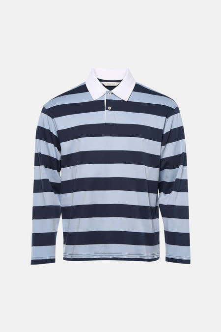 Blauwe sweater van SELECTED, met lange mouwen en een wit kraagdetail in een gestreept patroon.
