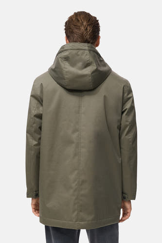 Khaki korte jas van MANGO, gezien van achteren met capuchon.