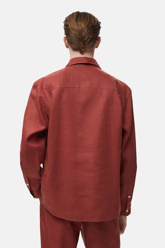 Rood overhemd met lange mouwen van MANGO, achterkant gezien, effen stof, casual stijl.