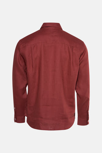 Chemise rouge à manches longues de MANGO, texture lisse et boutons blancs, vue arrière.