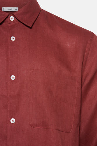 Rouge, chemise en lin M longues man de deANGOANGO avec avec boutons et et poche po.