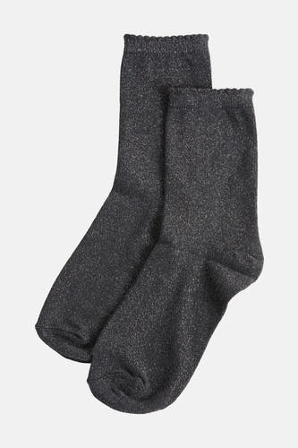 Chaussettes grises de PIECES® avec une texture scintillante et un bord ondulé.