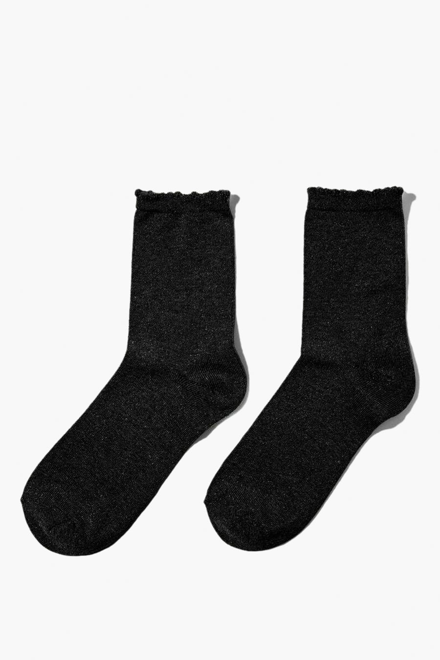 Chaussettes noires PIECES®, avec détails glitter et ourlet godronné.