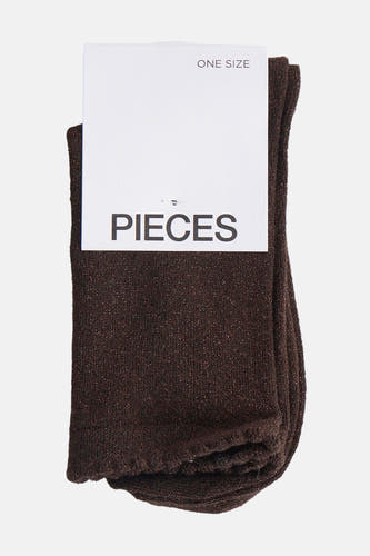 Chaussettes brunes de PIECES, avec une texture scintillante.