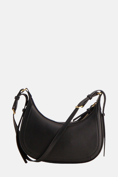 Sac à main noir de MANGO, avec des détails dorés et une bandoulière ajustable sur un fond blanc.