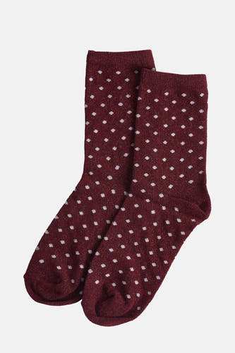 Chaussettes rouges de PIECES® avec des taches blanches et des détails glitter subtils.