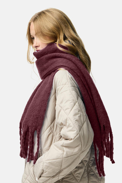 PCNIKITA LONG SCARF NOOS BC