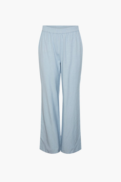 Pantalon bleu de PIECES® avec une ceinture élastique et des jambes larges.