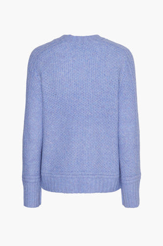 Blauwe trui met ronde hals van PIECES®, met een gebreide textuur.
