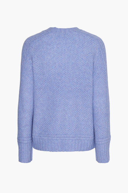 Blauwe trui met ronde hals van PIECES®, met een gebreide textuur.
