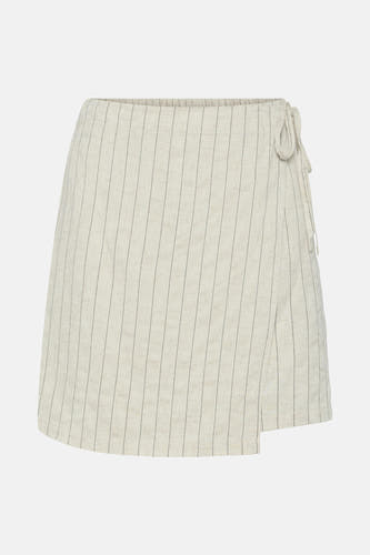 Pantalon court en lin écru de PIECES®, avec un motif à rayures et un détail de surpiqure avec fermeture éclair.