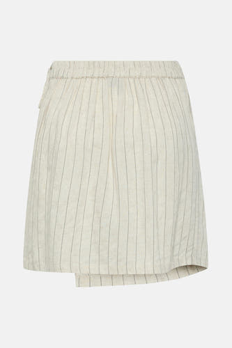 Robe courte écru de PIECES®, avec un motif à rayures et une ceinture élastique.
