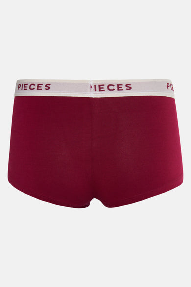 Bordeaux shorty van PIECES, met een elastische tailleband met logo in het beige.