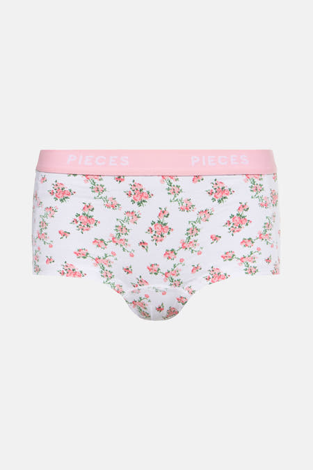 Shorty blanc de Pieces avec imprimé de fleurs roses et cordon élastique rose avec logo.