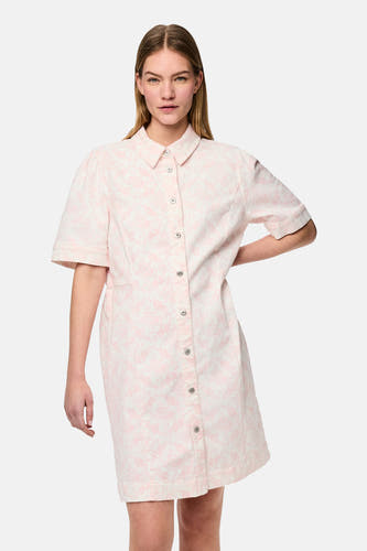 Robe rose à manches courtes de PIECES®, avec fermeture à boutons et motif de fleurs roses claires.