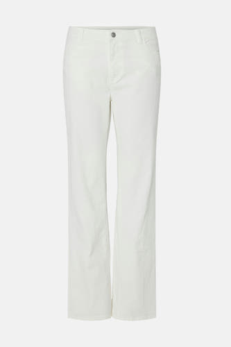 Jean large blanc de PIECES®, vue arrière avec poches et finitions discrètes.
