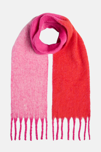 Écharpe d'hiver multicolore de PIECES®, avec franges et une douce texture en laine.
