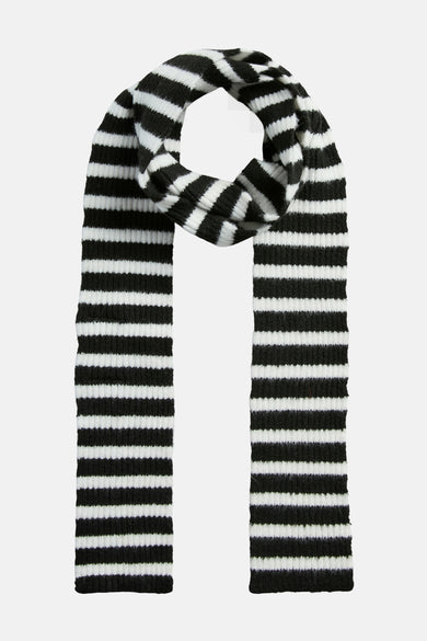 Écharpe rayée noire de PIECES®, avec des côtes horizontales et une boucle en haut.