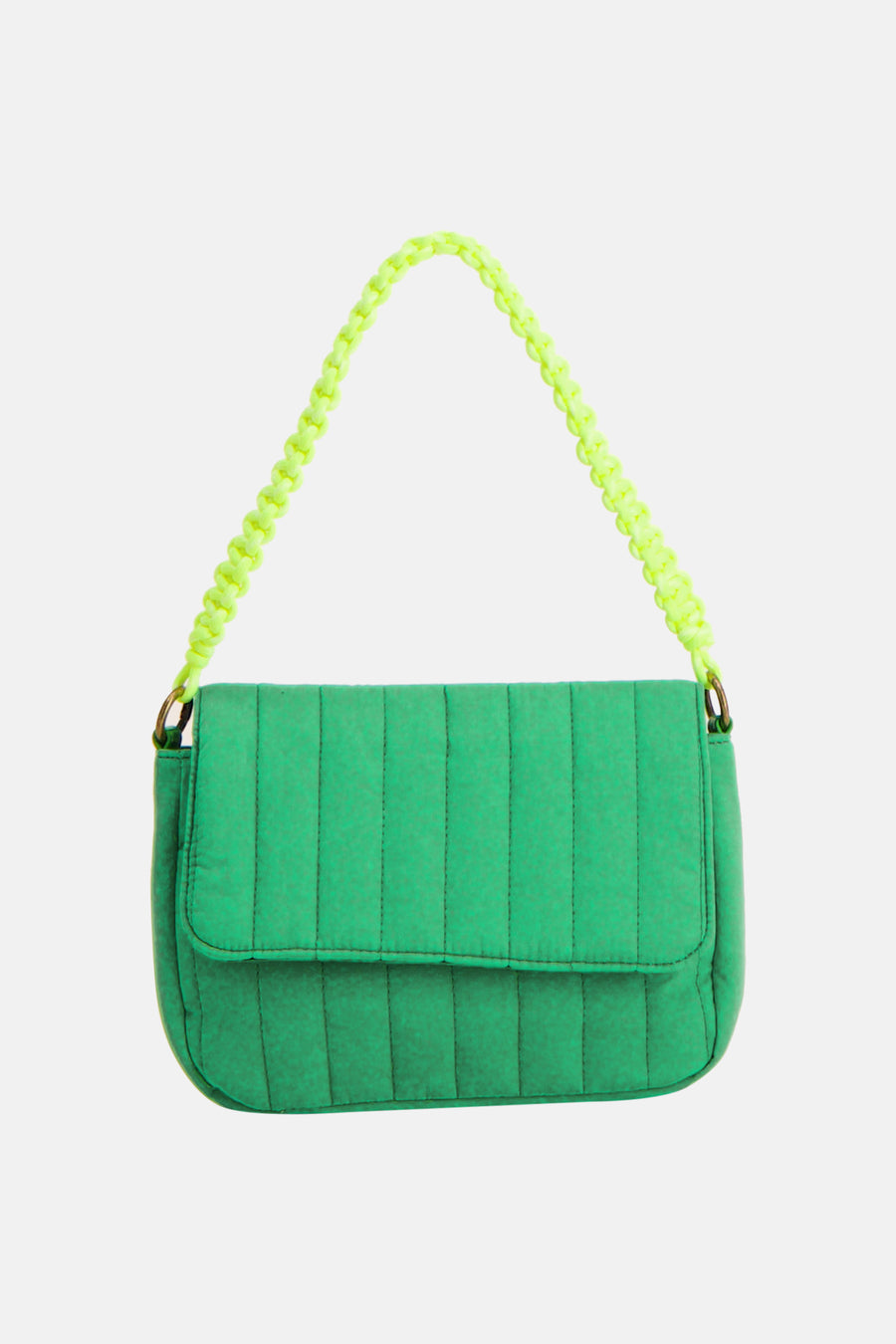 Sac à bandoulière matelassé vert de PIECES® avec une bandoulière tressée jaune fluo et une fermeture à rabat.