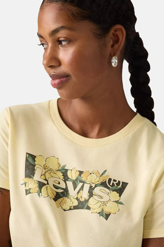 Geel T-shirt met korte mouwen van Levi's®, met bloemenprint en een ronde hals.