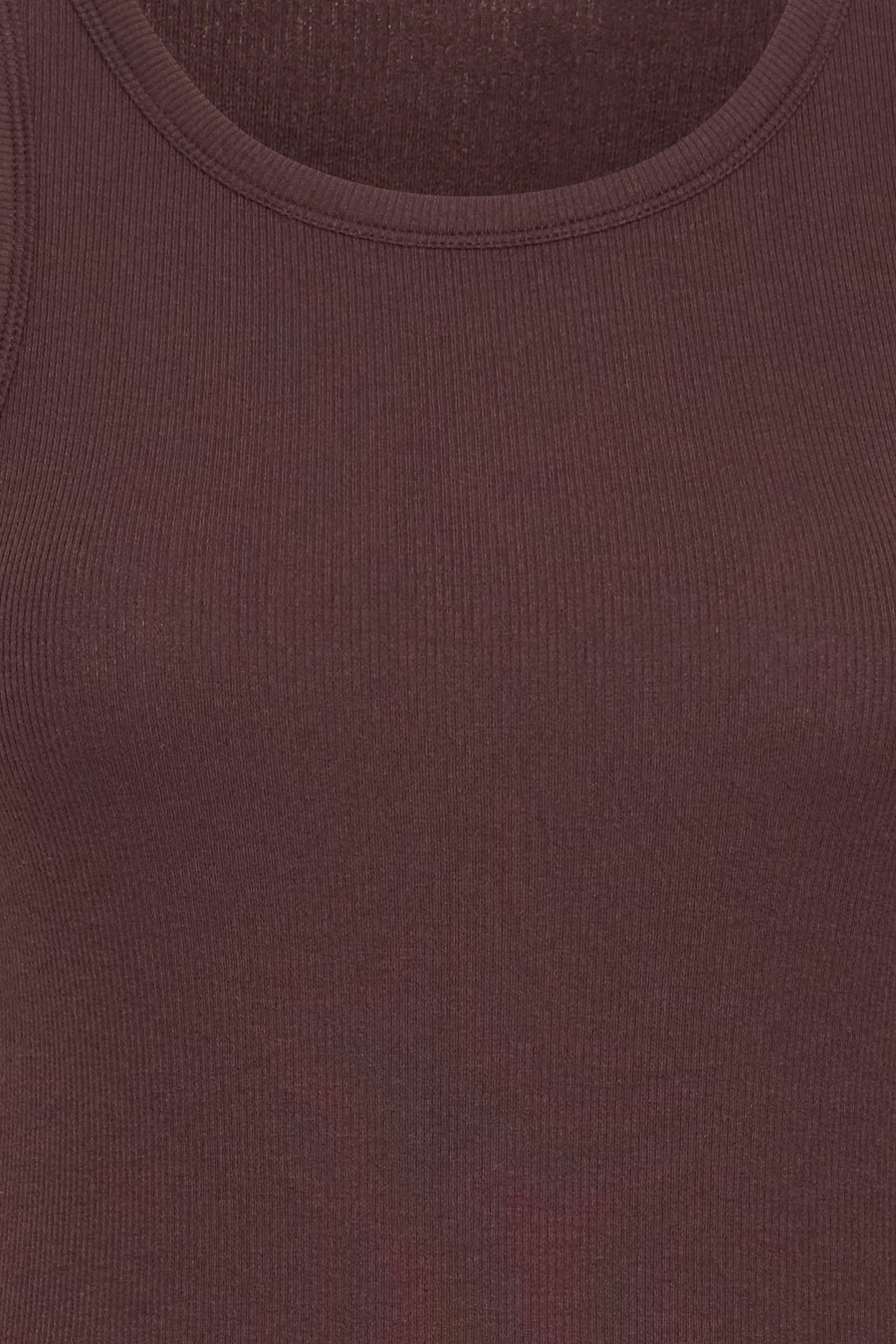 Haut marron de Fransa, avec une texture côtelée et un col rond.
