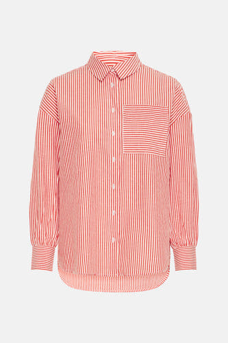 Chemise à carreaux rouges avec longues manches de France, avec poche poitrine et boutons.