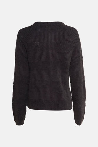 Veste grise de France, avec des manches longues et une texture tricotée.
