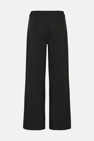 Zwarte chino van Fransa, achterkant met zakken en wijde pijpen.
