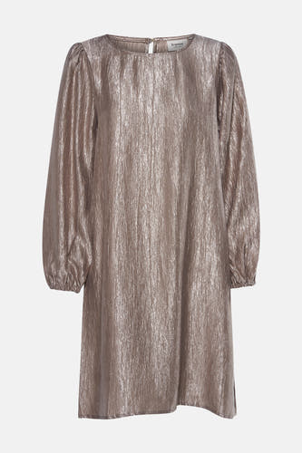 Manteau beige à longues manches de Fransa, avec un subtil éclat et une fermeture à boutons à l'arrière.