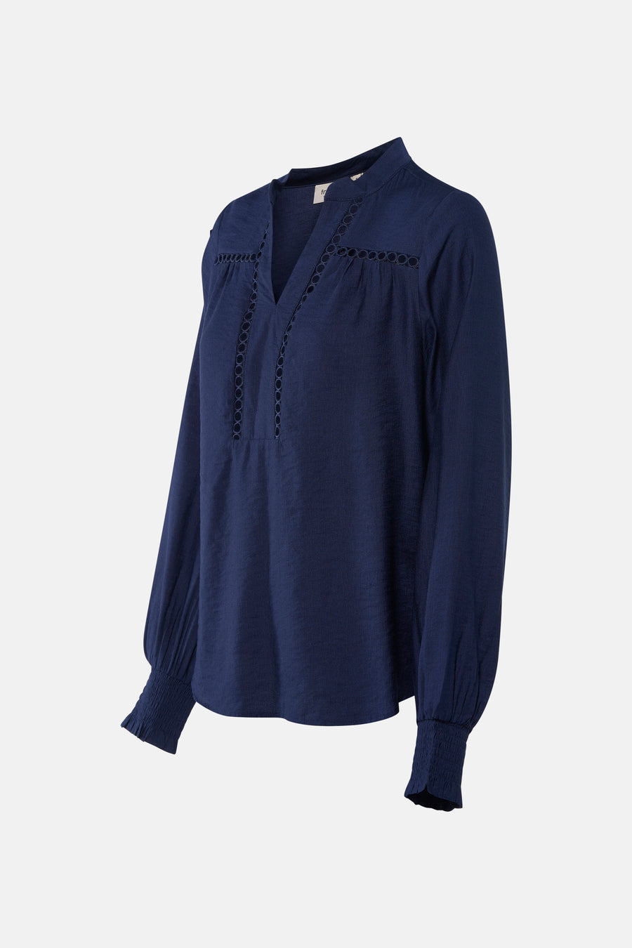 Blouse bleue à longues manches en Fransa, avec des détails ajourés le le col en V.