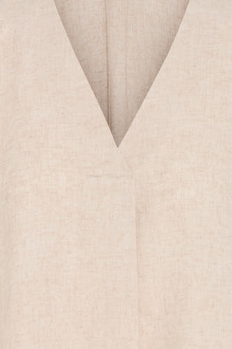 Chemisier beige à manches courtes de Fransa, avec un col en V et une texture unie tissée.