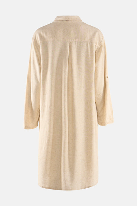 Robe beige à manches courtes de Fransa®, motif uni et manches longues avec détail bouton.