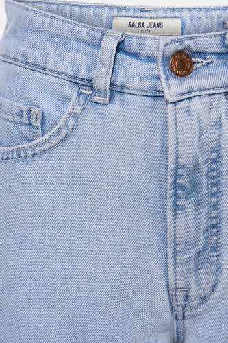 Lichtblauwe denim wide jeans van Salsa Jeans met een knoopsluiting en zakdetail.